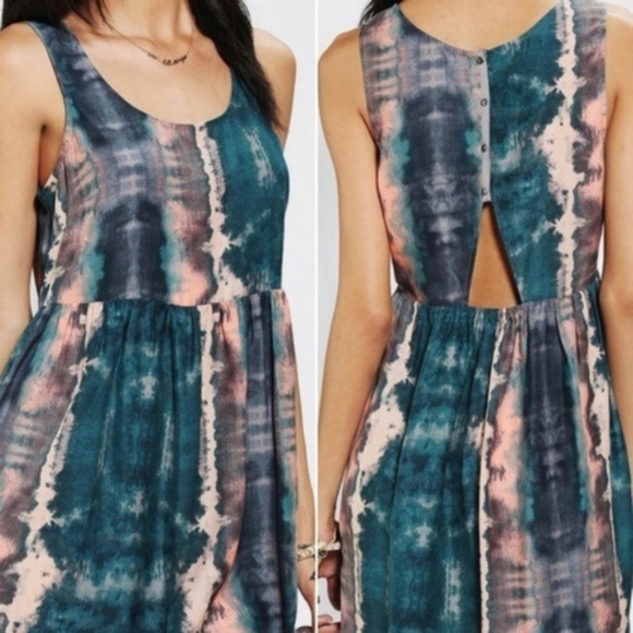 Urban Outfitters Dresses & Skirts - Urban Outfitters Ecote Tie Dye Open Back Dress